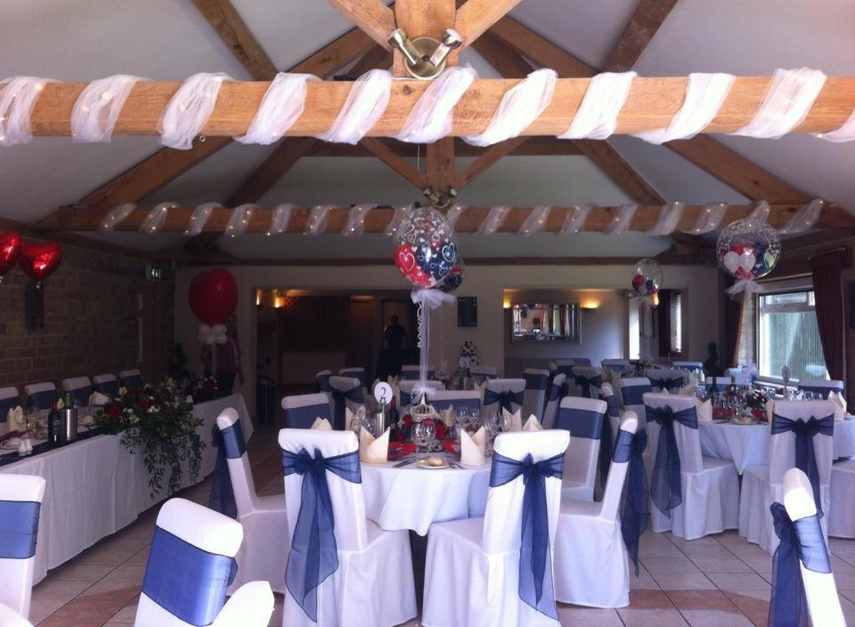 The Tally Ho Hotel - B&B Bicester Bagian luar foto