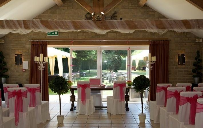 The Tally Ho Hotel - B&B Bicester Bagian luar foto